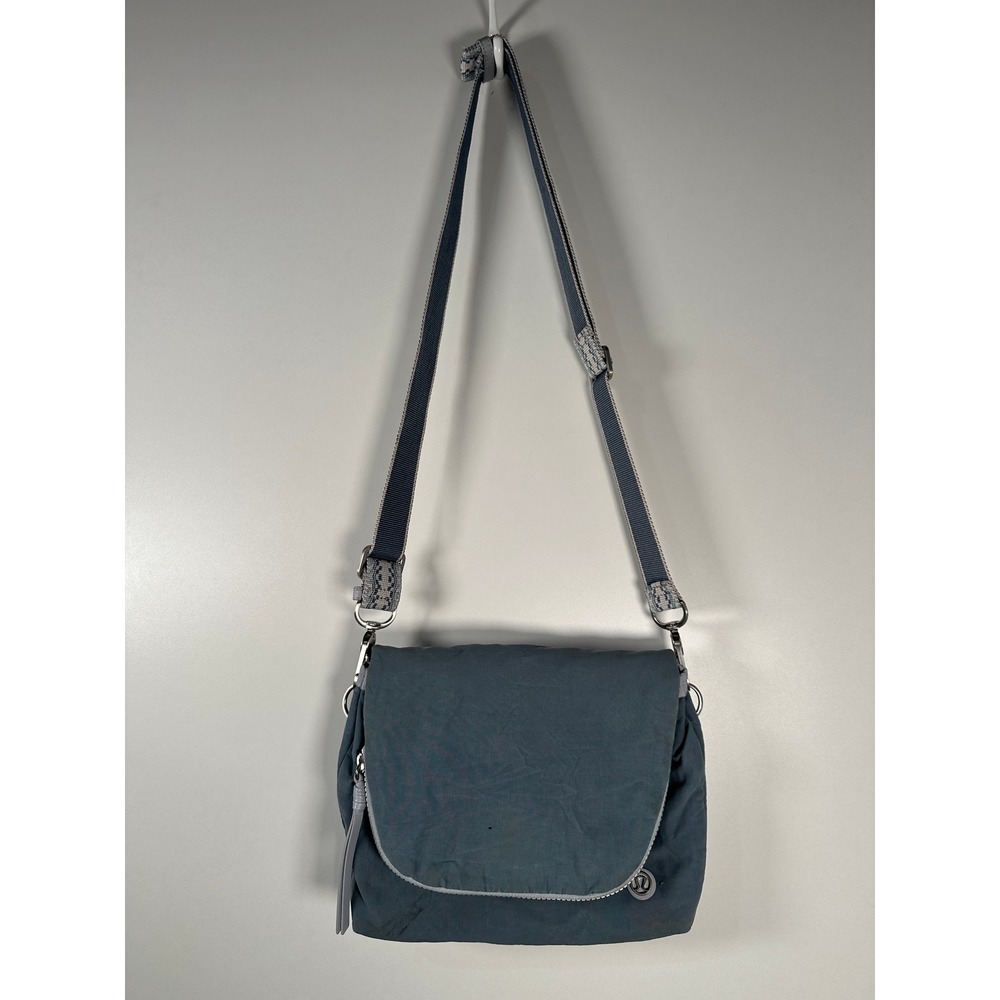 Lululemon Go Your Om Way Crossbody Blue Gray Travel Water Resistant Festival Bag
